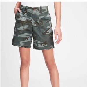 GAP Women's Camo and Aqua Shorts Set